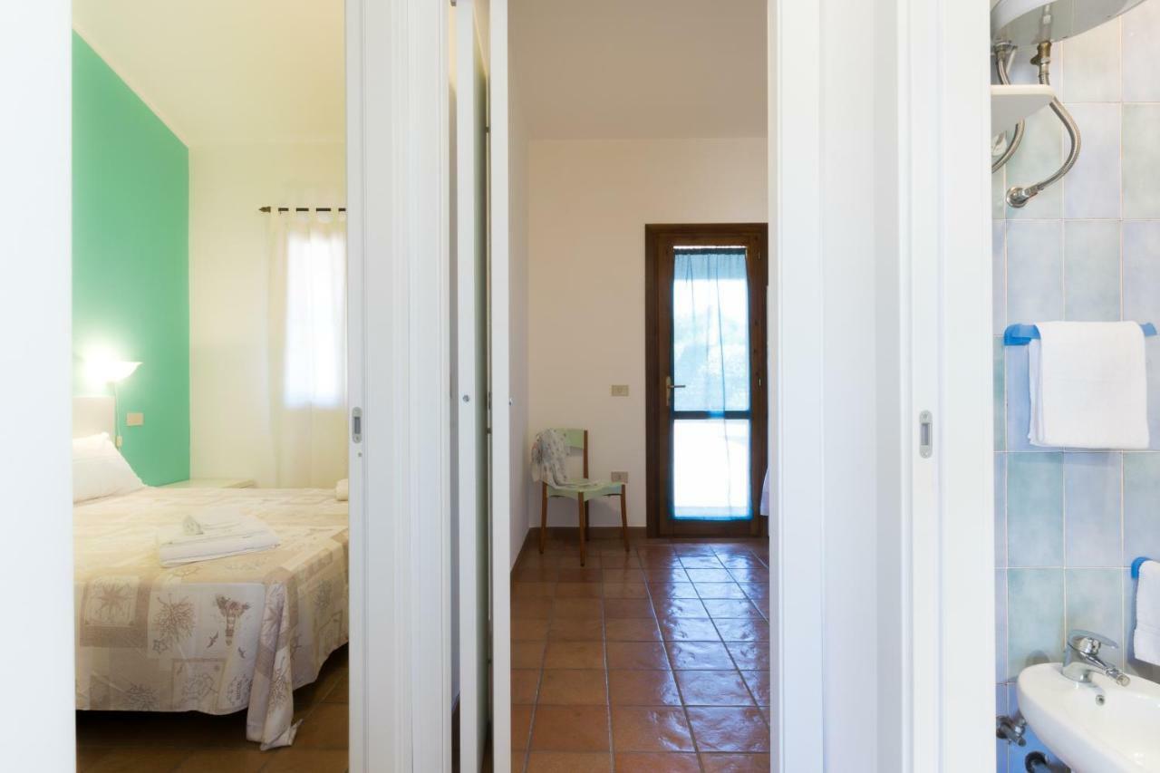 Villa Residenza Solemar Bosa Marina Exterior foto